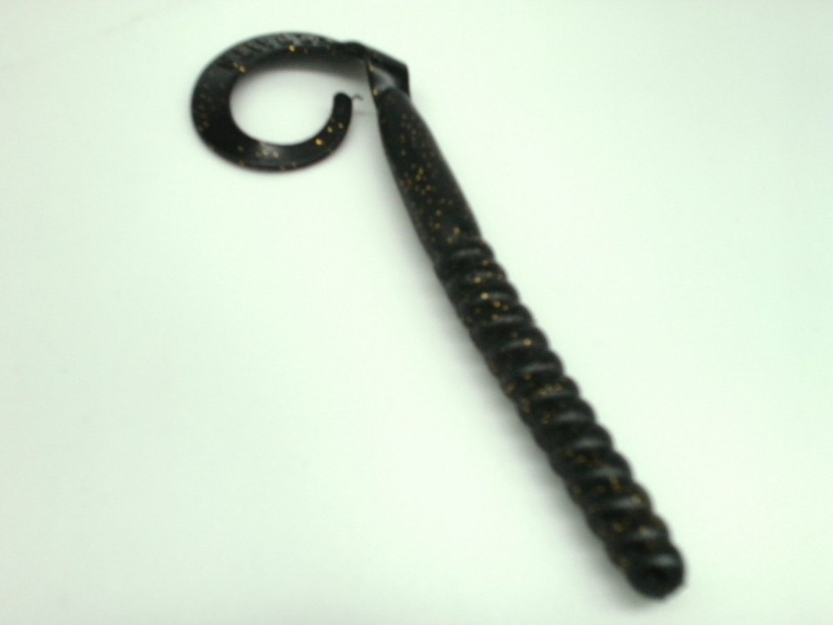 7" Black Gold Flake Ribbon Tail Worms - Apex Tackle 10pk - Brantford Surplus