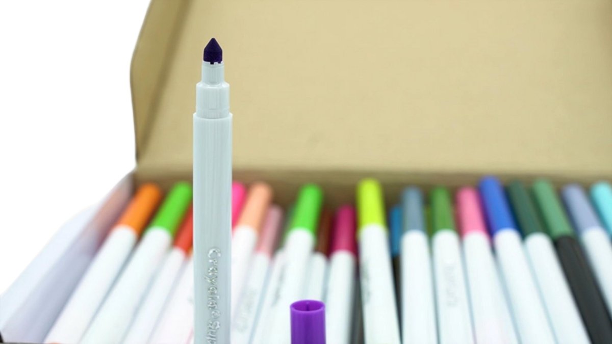 Crayola Super Tips Markers Set - 80 Assorted Colors - Brantford Surplus