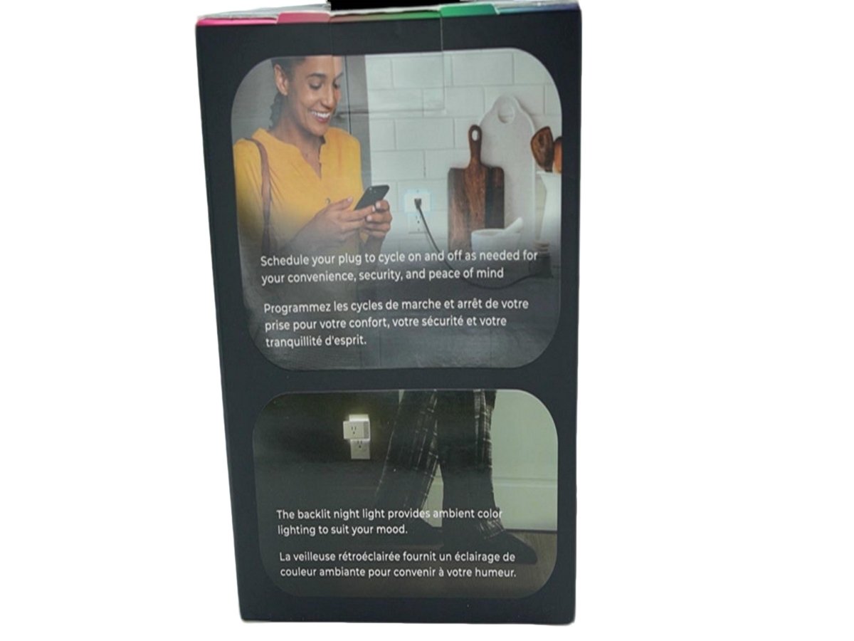 Globe Wi - Fi Smart Plug Night Light Outlet - White - Brantford Surplus