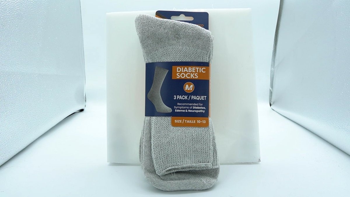 Grey Diabetic Crew Socks 3 Pack Size 10 - 13 - Brantford Surplus