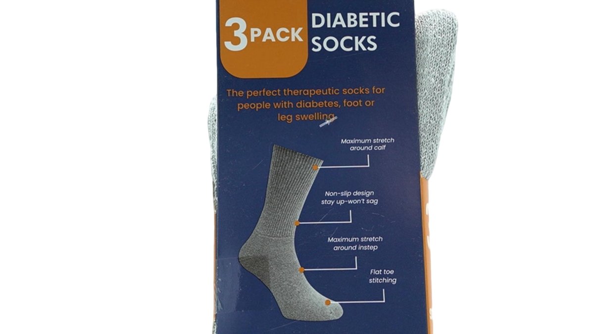 Grey Diabetic Crew Socks 3 Pack Size 10 - 13 - Brantford Surplus