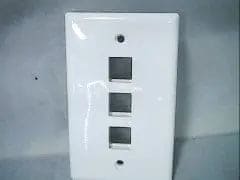 Wallplate with 3 keystone - white - Brantford Surplus