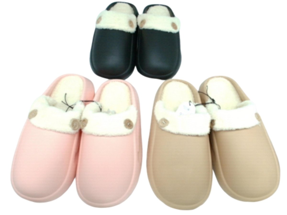 Women's Sherpa Lined Foamwalk Crocs - Cozy Winter Clogs - Brantford Surplus