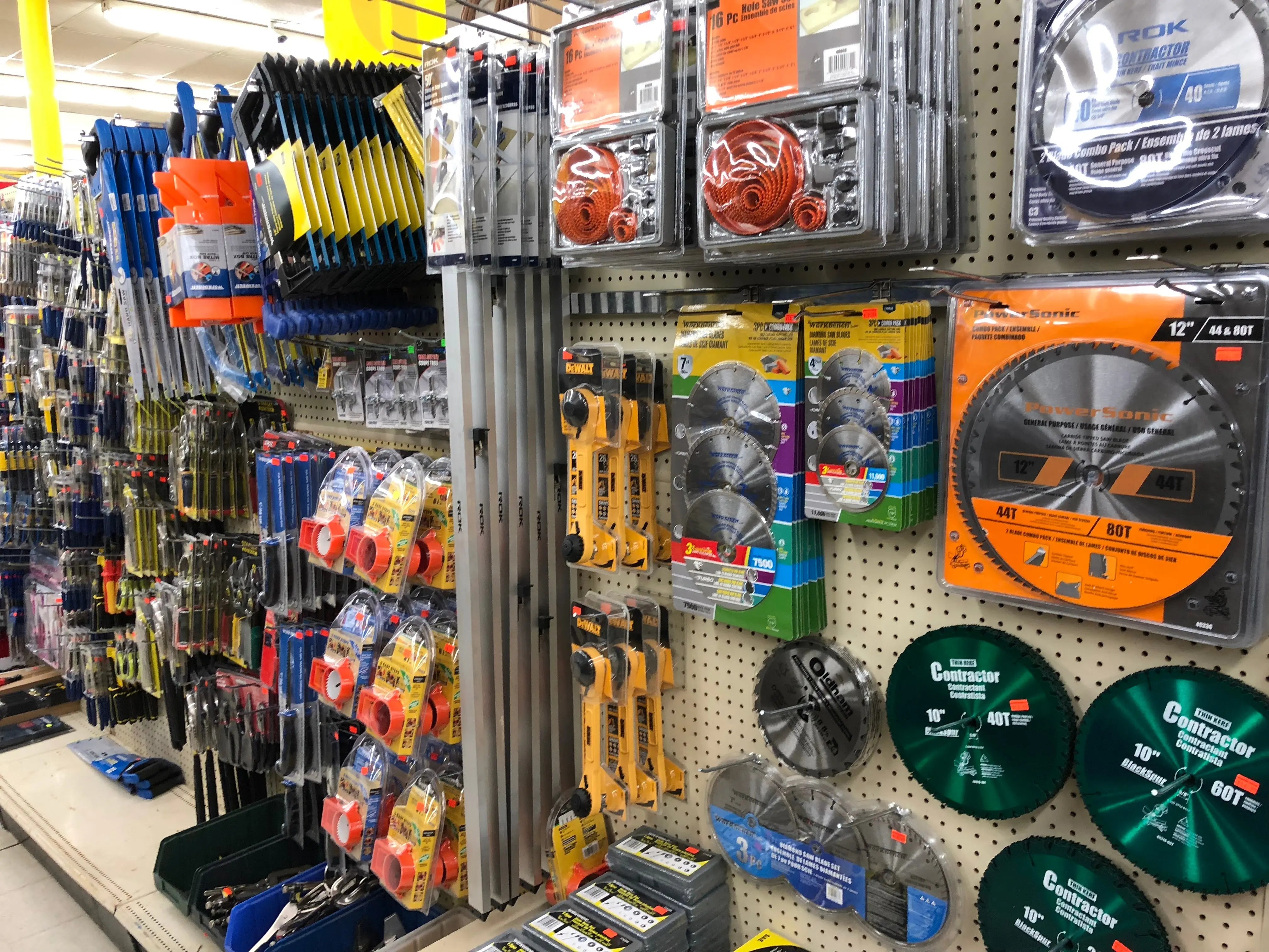 Tools / Hardware / Paint - Brantford Surplus