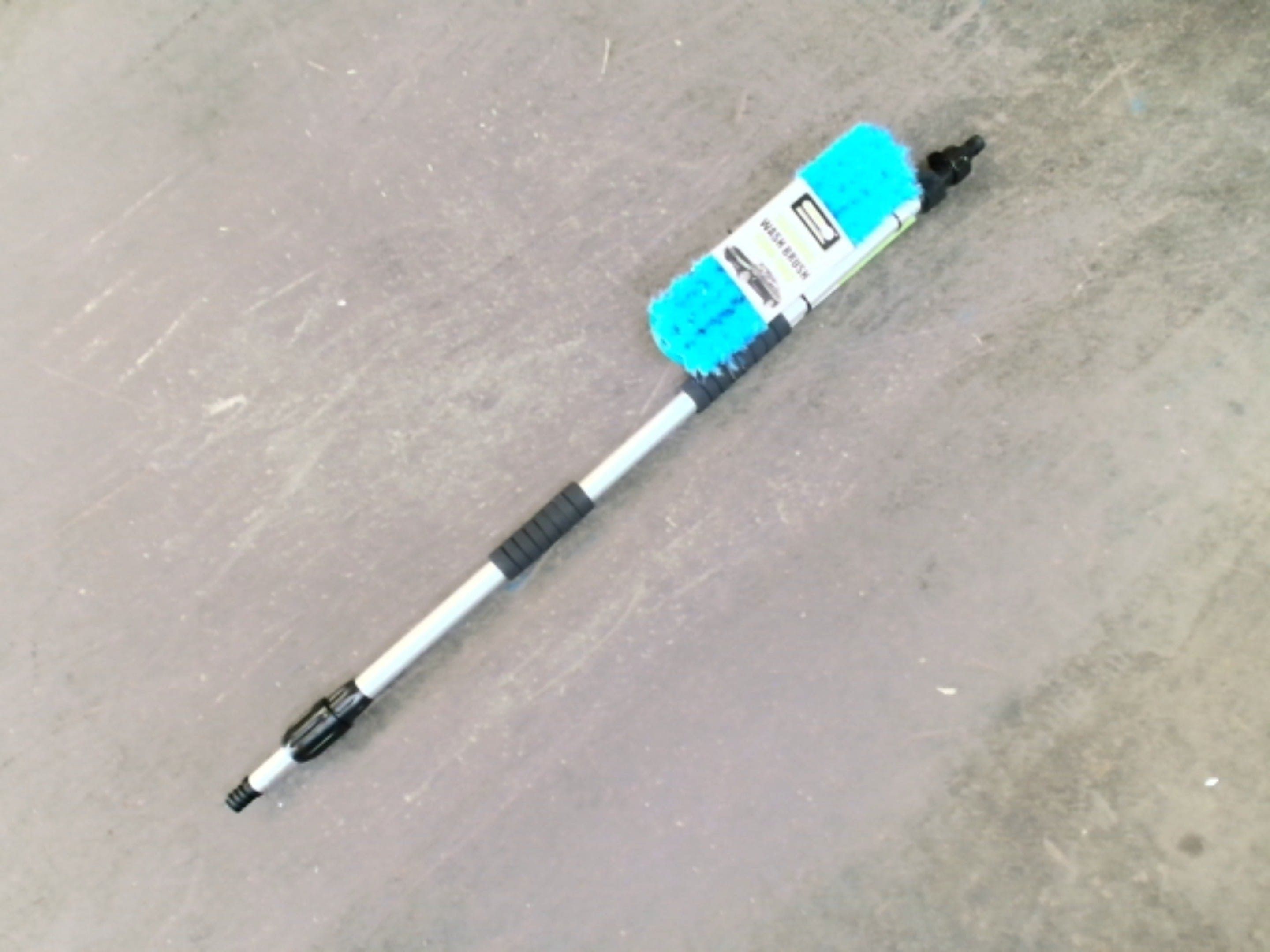 Telescopic Wash Brush Flow-thru 60" Extendable Handle Grip - Brantford Surplus