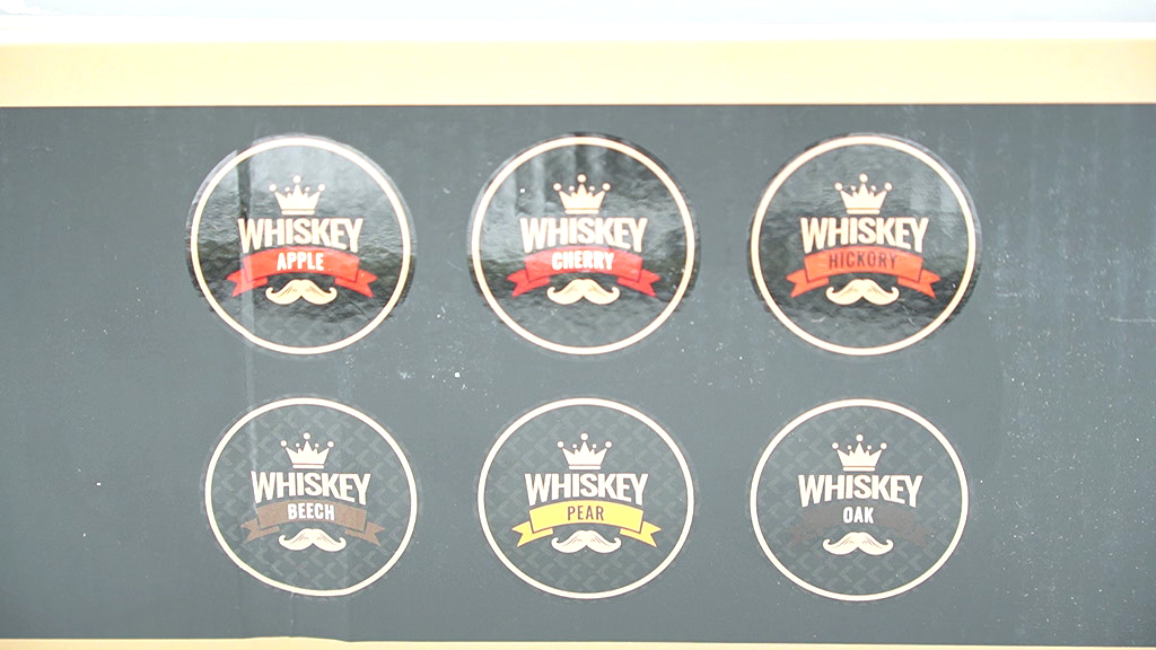 Electric Whiskey Smoker Set with Ice Molds & Glasses