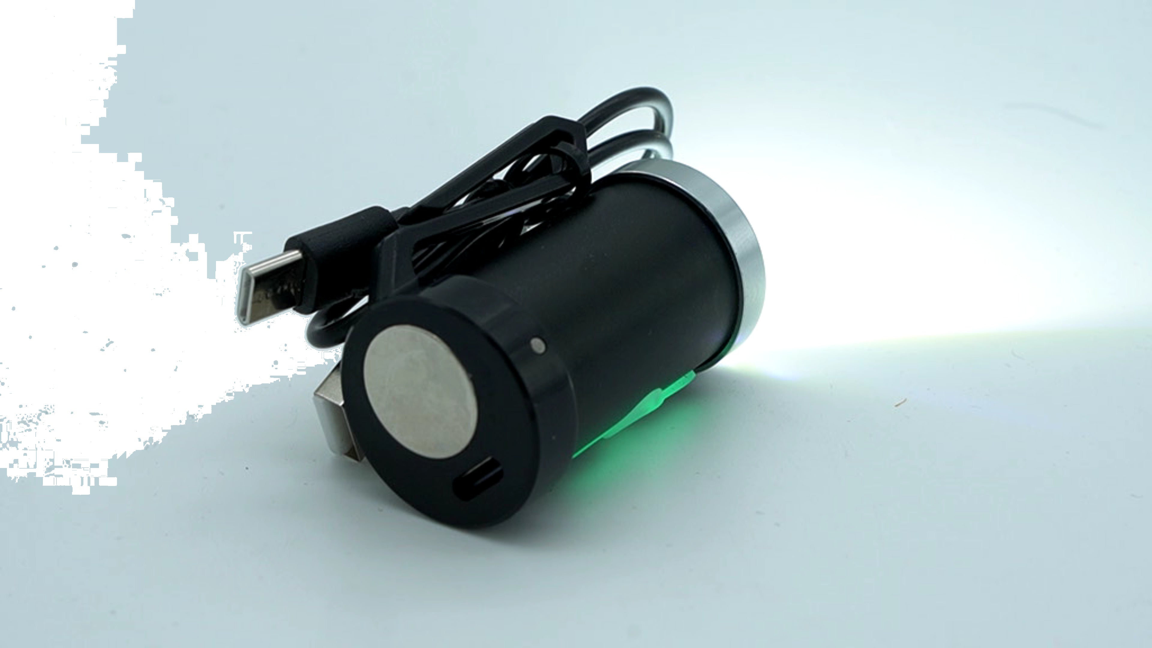 Mini Magnetic LED Flashlight — detail