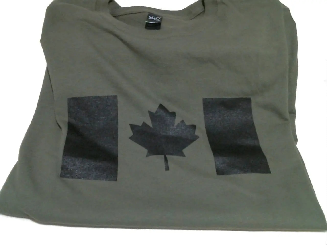 T-Shirt Canada flag olive drab - Large WORLD FAMOUS SALES INC.