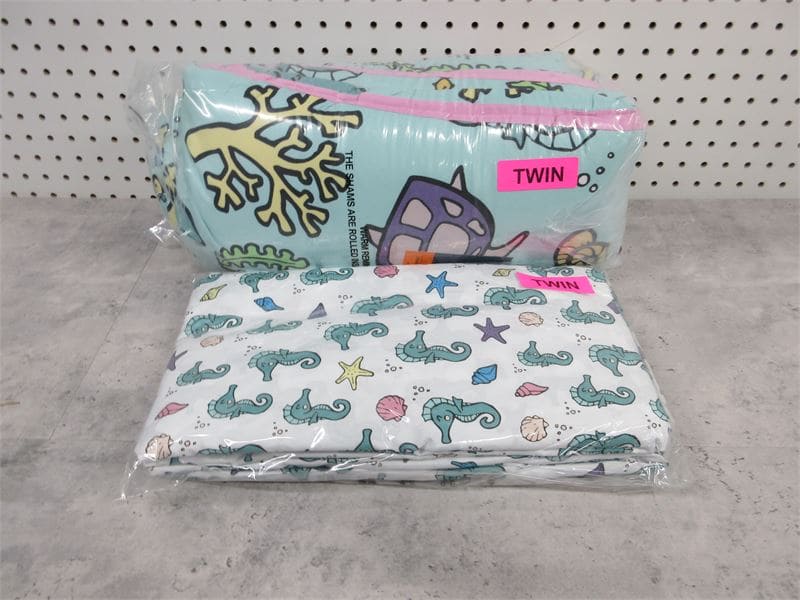 Bed In A Bag Kid's Twin Tide Pool Party Amazon Basics (endcap)