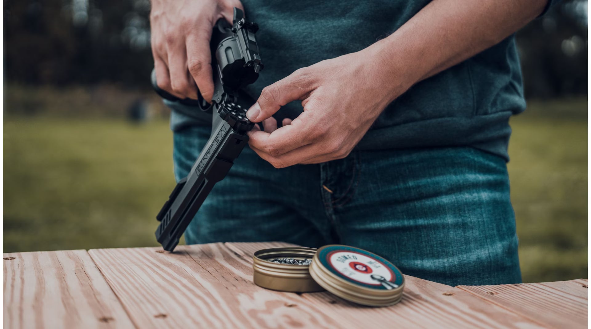Crossman - Vigilante Pellet Revolver
