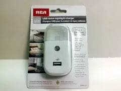 Nightlight USB charger 1 amp - auto light feature - Brantford Surplus