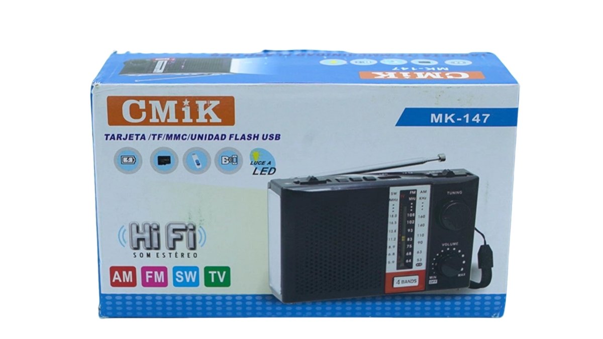 Portable AM/FM/SW Radio Receiver with USB Flash Support - Brantford Surplus