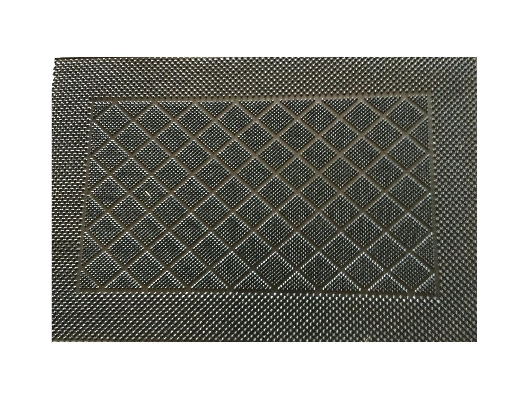 Rubber pin mat, diamond pattern 15.75 x 23.6 inch - Brantford Surplus