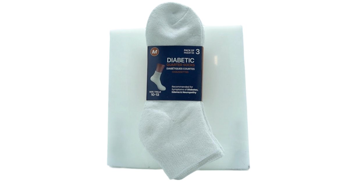 White Diabetic Quarter Socks 3 - Pack for Men Size 10 - 13 - Brantford Surplus