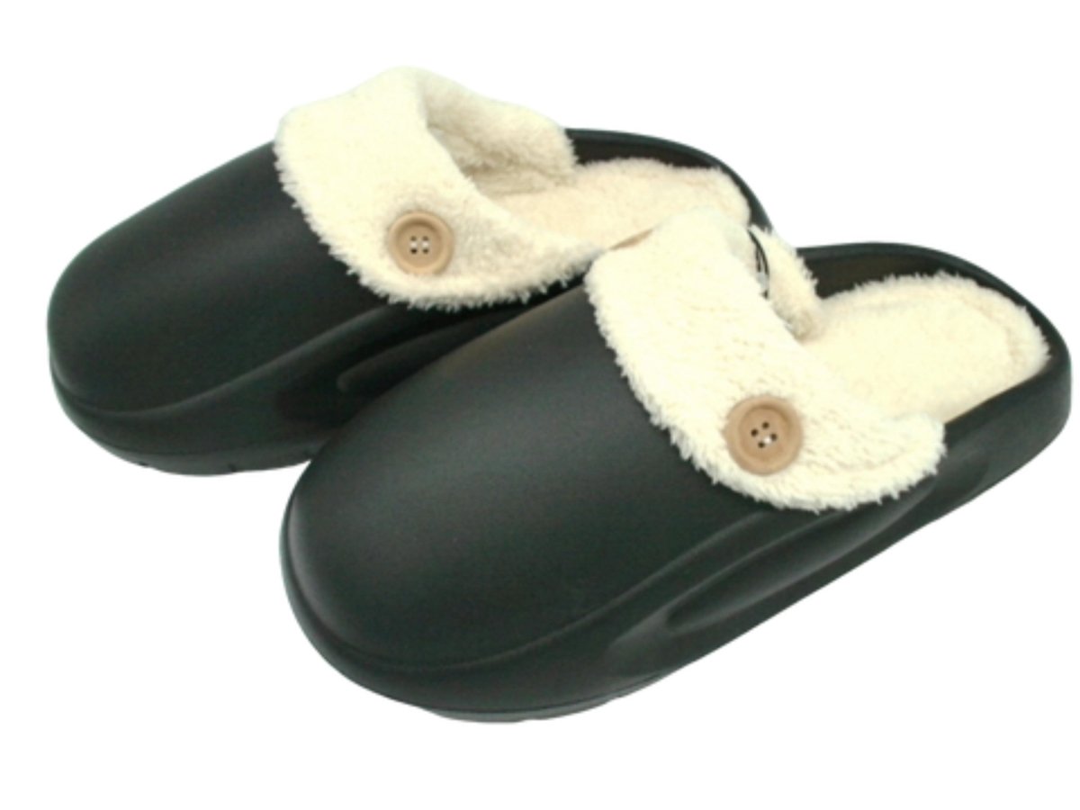 Women's Sherpa Lined Foamwalk Crocs - Cozy Winter Clogs - Brantford Surplus