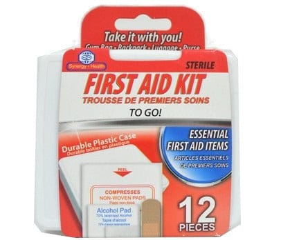 FIRST AID KIT W/PLASTIC CASE